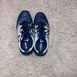 Navy blue Under Armor Size 9 shoes